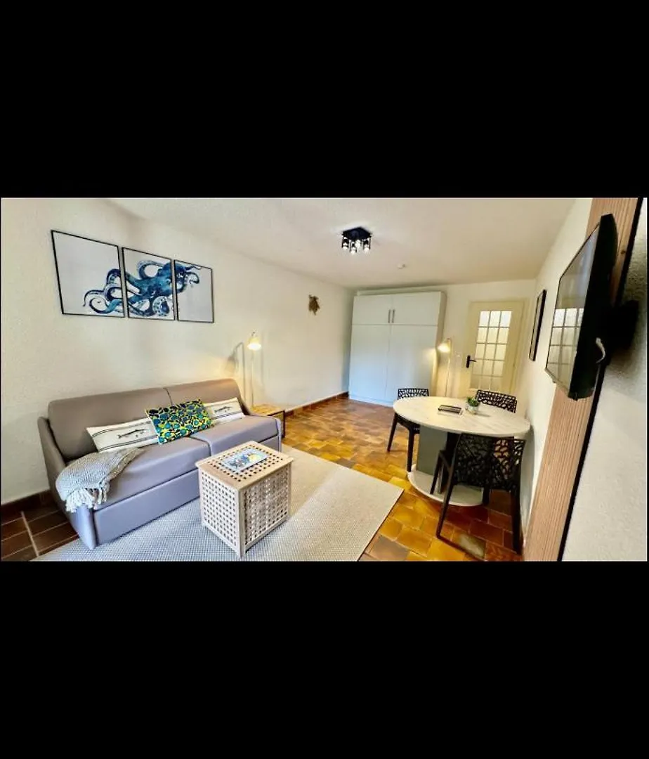 Bastidon, Front De Mer Jardin Parking, Saint Raphael France